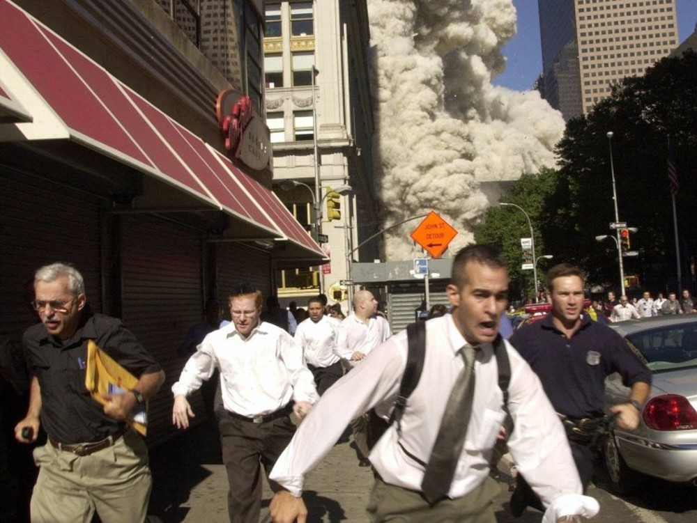 23 bức ảnh nhuốm màu đau thương vụ khủng bố 11/9 - Ảnh 7.