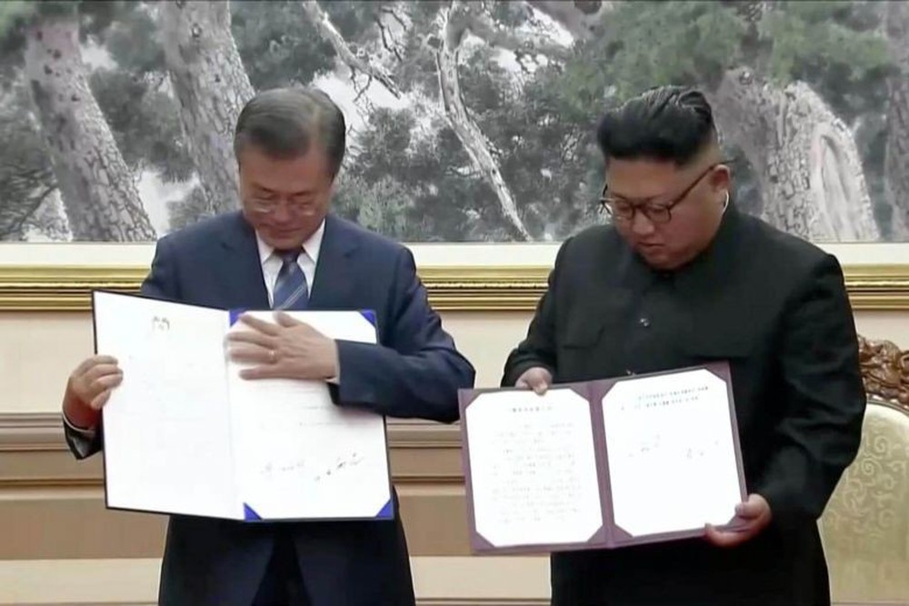 Lịch sử sang trang: Lãnh đạo Triều Tiên Kim Jong Un bất ngờ tuyên bố thăm Hàn Quốc - Ảnh 2.