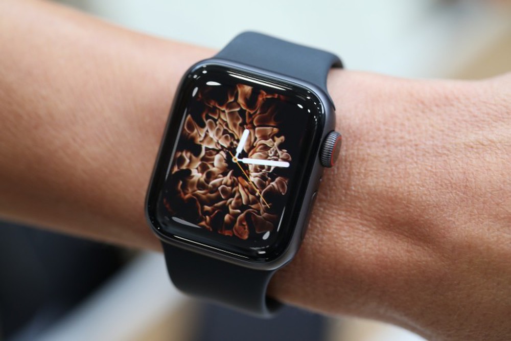 Phía sau ảnh nền của Apple Watch Series 4 là cả một nghệ thuật kỳ công - Ảnh 1.