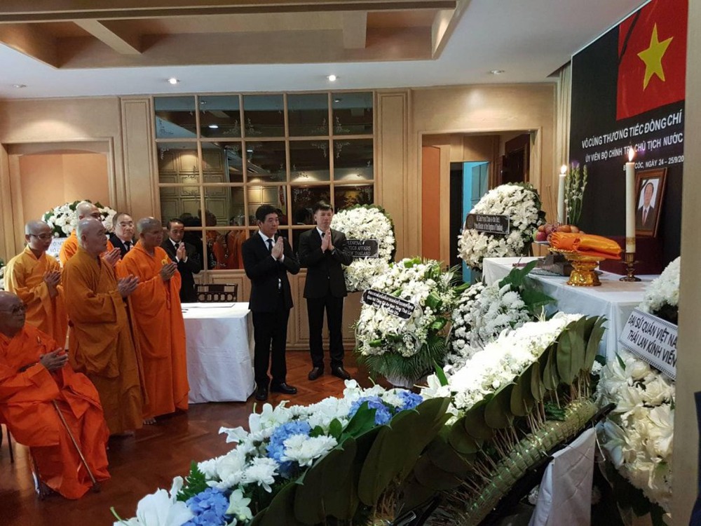 Thủ tướng Thái Lan Prayut Chan-ocha viếng cố Chủ tịch nước Trần Đại Quang - Ảnh 6.