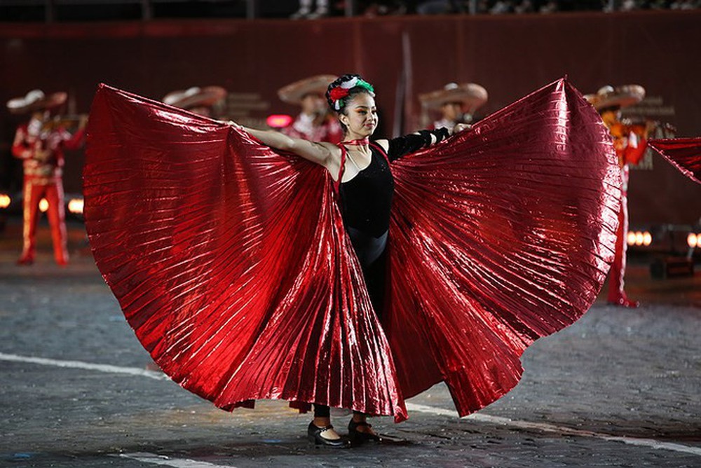 Hoành tráng Festival quân nhạc quốc tế tại Quảng trường Đỏ của Nga - Ảnh 3.