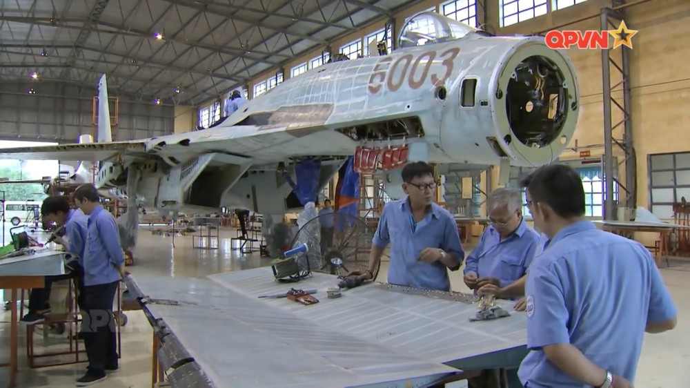 Việt Nam đẩy nhanh tiến độ tăng hạn, sửa chữa lớn tiêm kích Su-27 - Ảnh 3.