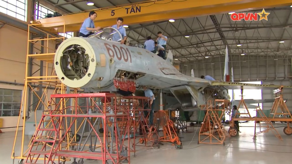Việt Nam đẩy nhanh tiến độ tăng hạn, sửa chữa lớn tiêm kích Su-27 - Ảnh 2.