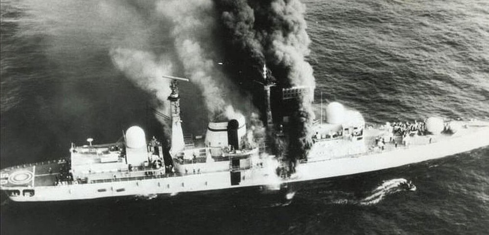 Trận tập kích tên lửa trên mặt biển sương mù: 6 giây cuối cùng của khu trục hạm Sheffield - Ảnh 3.