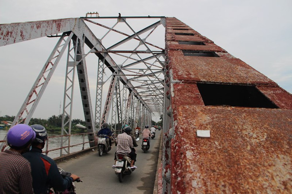 Cầu sắt Phú Long hơn 100 tuổi sẽ được tháo dỡ vào ngày mai  - Ảnh 7.