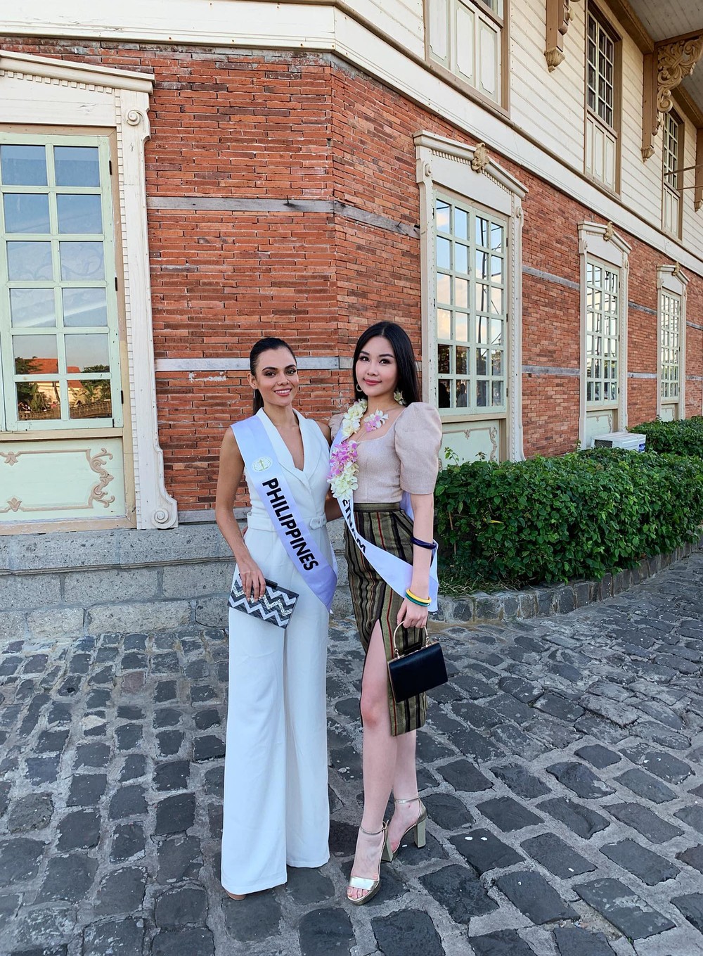 Lê Âu Ngân Anh đón tuổi mới cùng các thí sinh hoa hậu, không quan tâm tới lời chê bai - Ảnh 9.