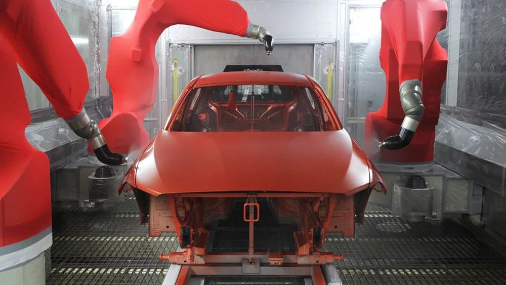 Bên trong nhà máy sản xuất xe hơi của BMW - Ảnh 6.