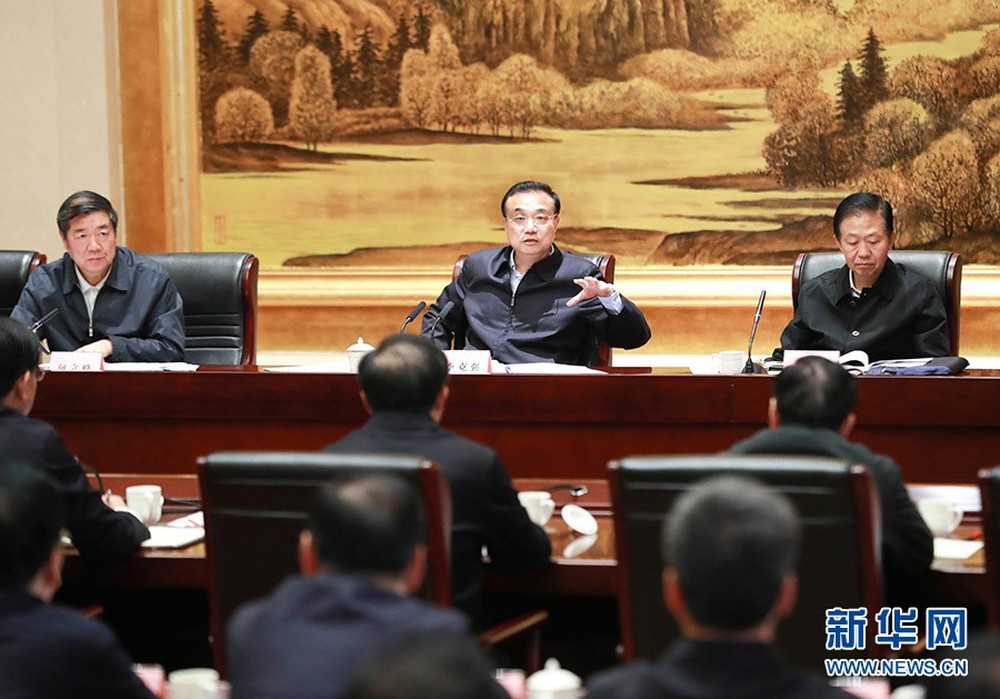 Trung Quốc công bố loạt chỉ số u ám: Thủ tướng Lý Khắc Cường lần đầu phải thừa nhận kịch bản không tưởng - Ảnh 2.
