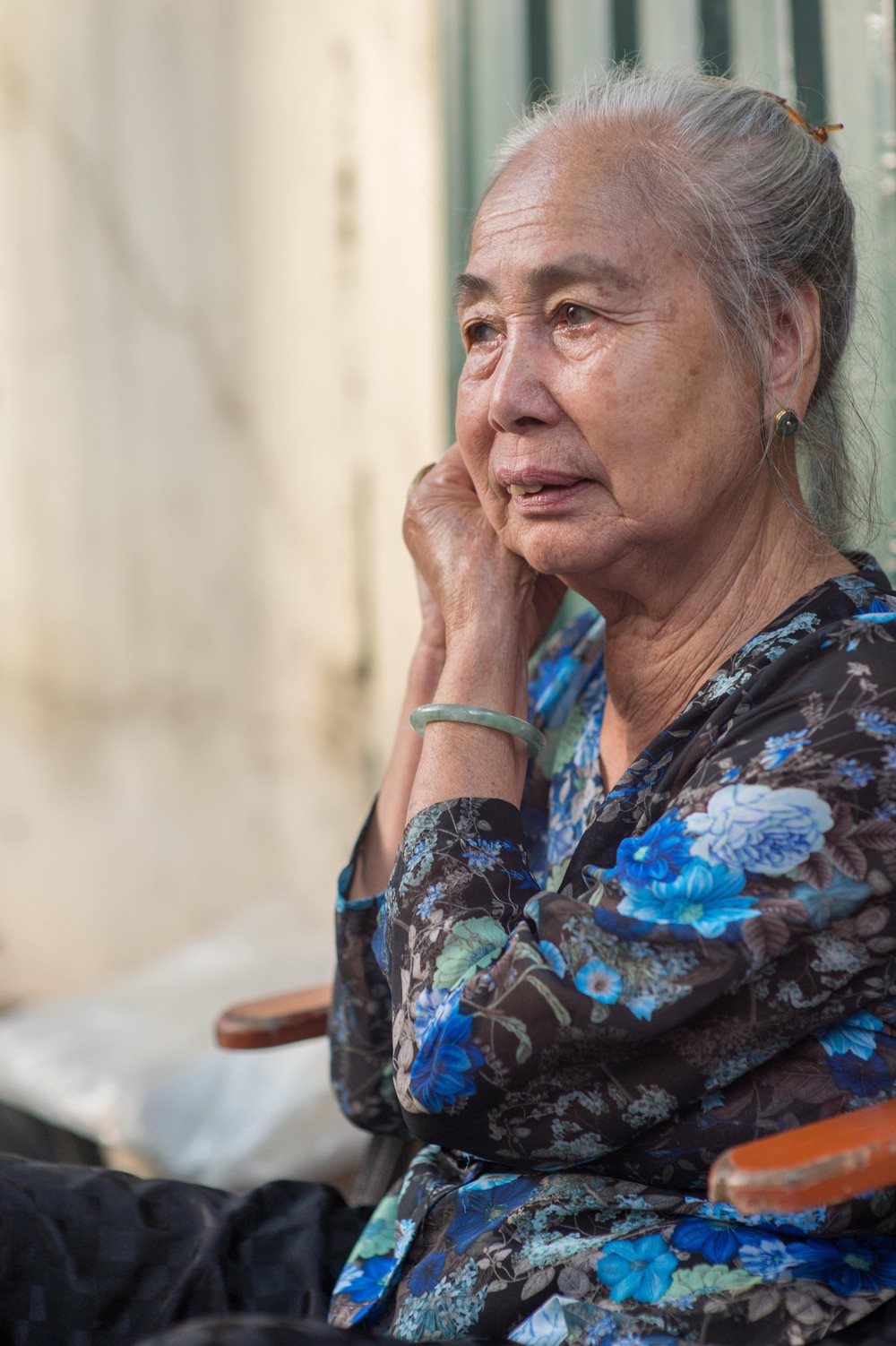 Triết lý sung sướng phụ nữ hiện đại nào cũng phải học từ cụ bà 81 tuổi bán hoa gói lá 70 năm ở góc chợ Đồng Xuân - Ảnh 18.