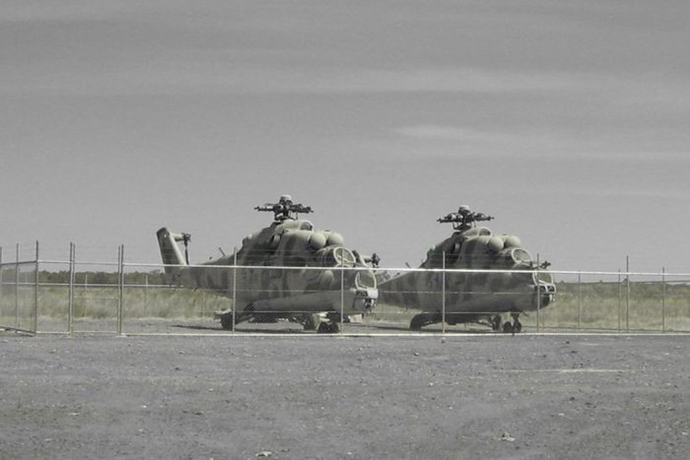 Máy bay trực thăng Mi-24 Nga bị ném ra bãi rác ở Australia: Bí ẩn đã có lời giải - Ảnh 1.