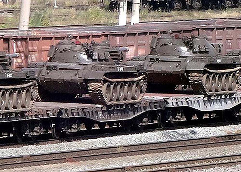 Chiến tăng T-62M Nga vừa viện trợ cho Syria đã bị phiến quân đánh tan tành - Ảnh 13.