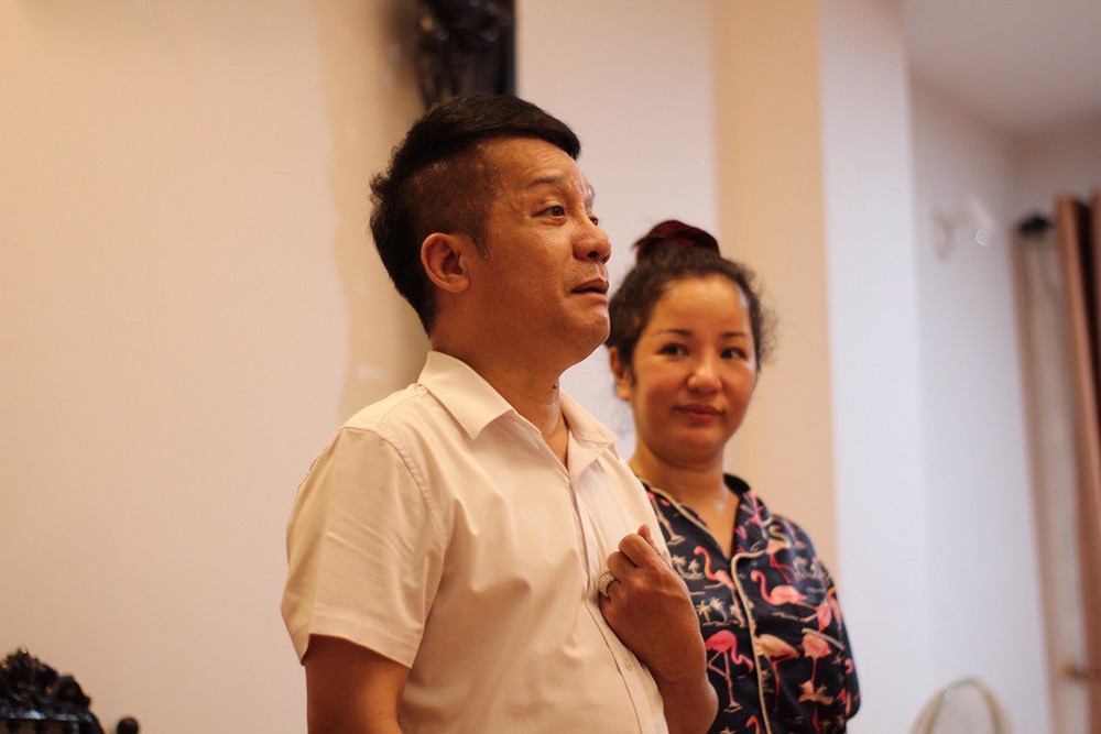 NSND Hồng Vân ngồi gãy cả ghế khi đang nói chuyện khiến Minh Nhí, Thúy Nga cười nghiêng ngả - Ảnh 4.