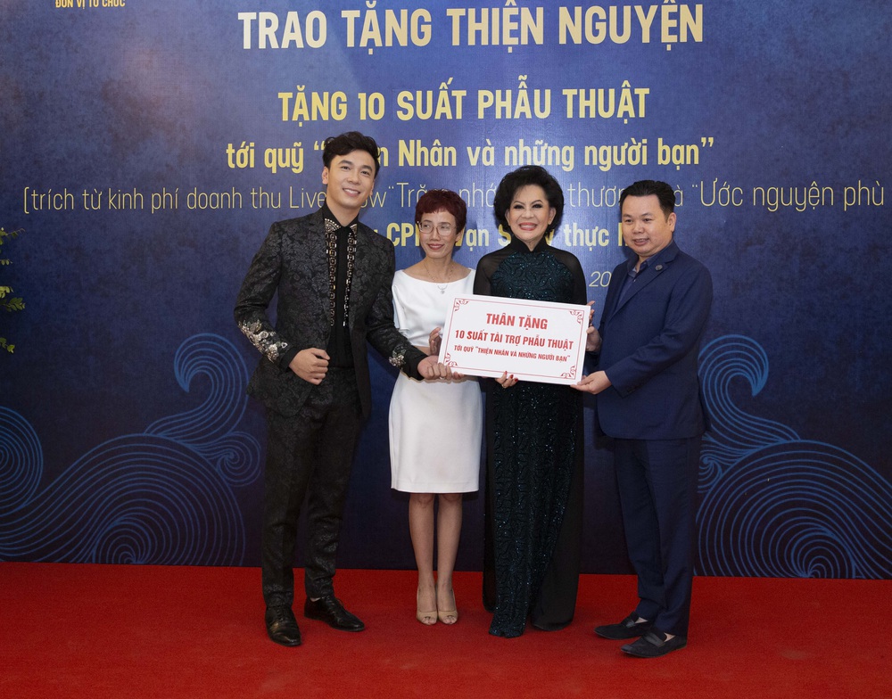 Lê Việt Anh và danh ca Giao Linh tặng 10 suất phẫu thuật cho quỹ Thiện Nhân - Ảnh 3.