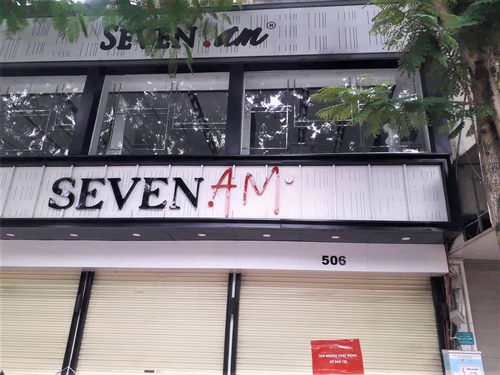 Sau bê bối cắt mác Trung Quốc gắn mác Việt, cửa hàng SEVEN.am Hà Nội đóng cửa im lìm  - Ảnh 5.