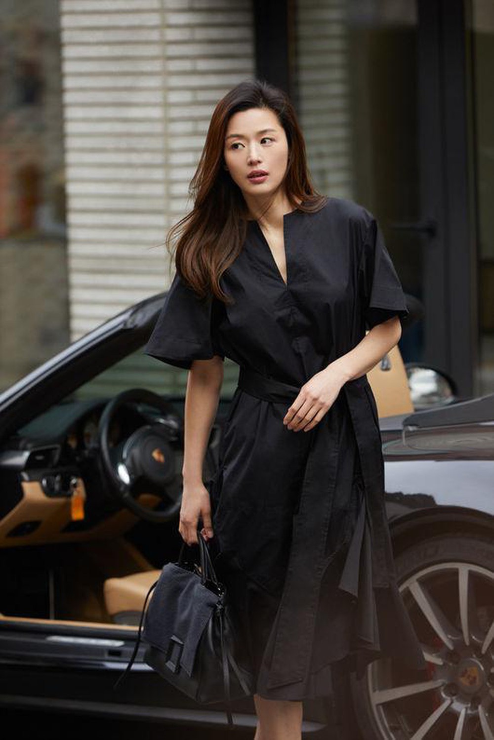 Cô nàng ngổ ngáo Jun Ji Hyun: Ngọc nữ vạn người mê thành con dâu gia tộc tài phiệt Hàn Quốc - Ảnh 11.