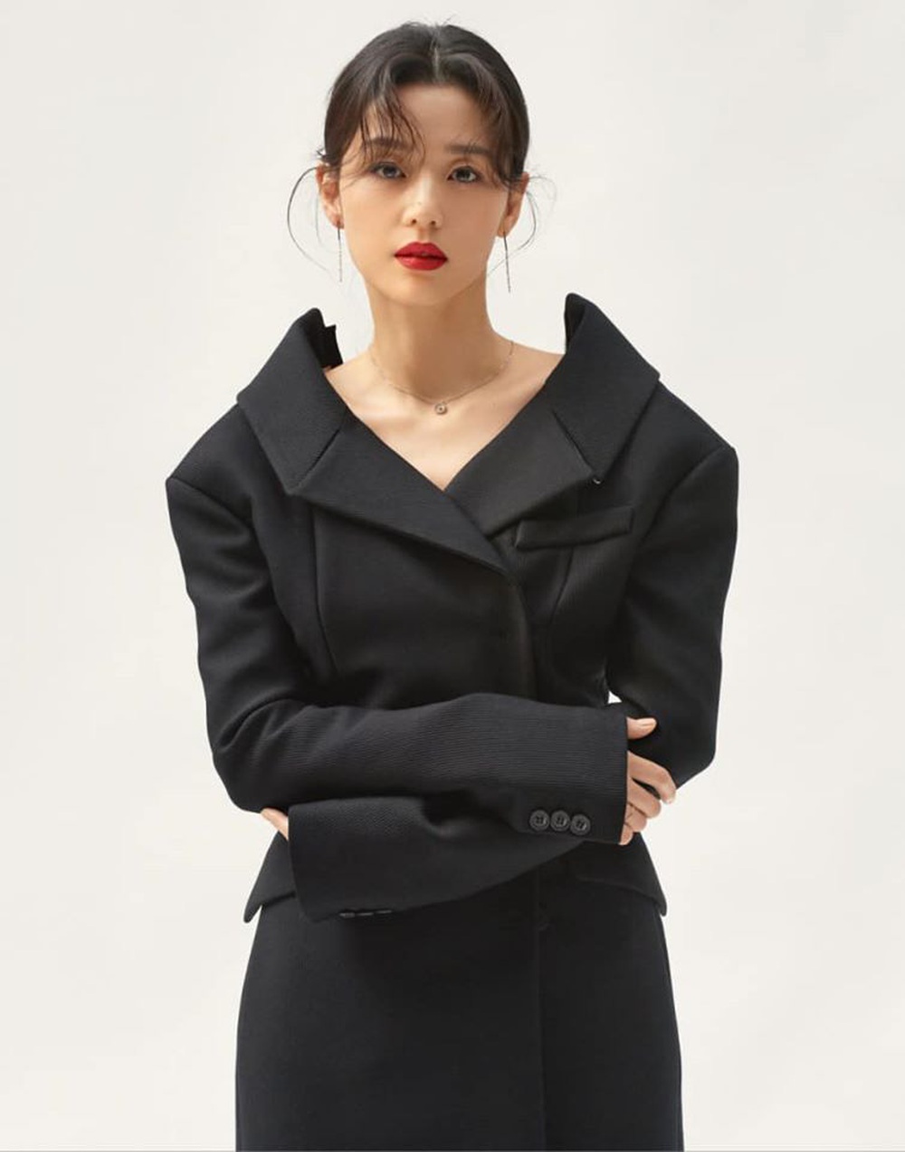 Cô nàng ngổ ngáo Jun Ji Hyun: Ngọc nữ vạn người mê thành con dâu gia tộc tài phiệt Hàn Quốc - Ảnh 12.