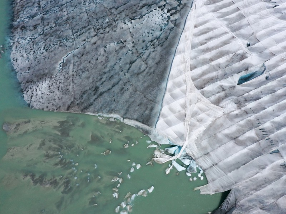 Những hình ảnh đáng báo động về sự biến mất của các dòng sông băng - Ảnh 9.