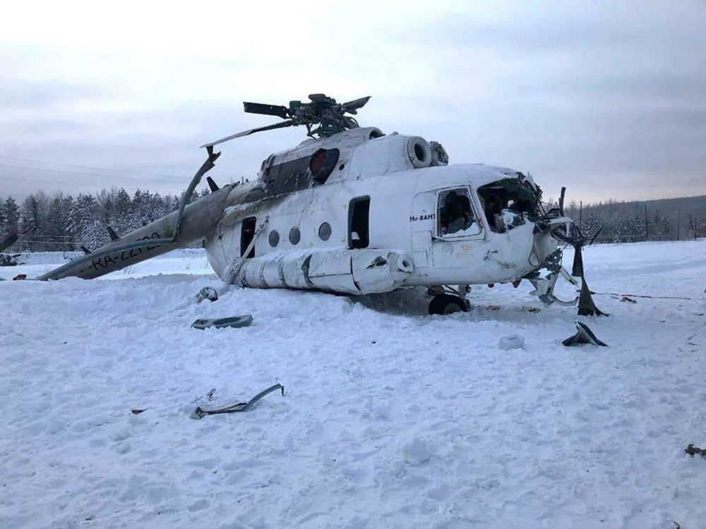 NÓNG: Trực thăng Mi-8 gãy cánh trong bão tuyết ở miền Trung nước Nga, 3 người lâm nạn - Ảnh 1.