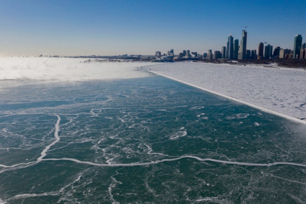 Những hình ảnh khó tin về đợt lạnh kỷ lục khiến 21 người chết ở Mỹ  - Ảnh 8.