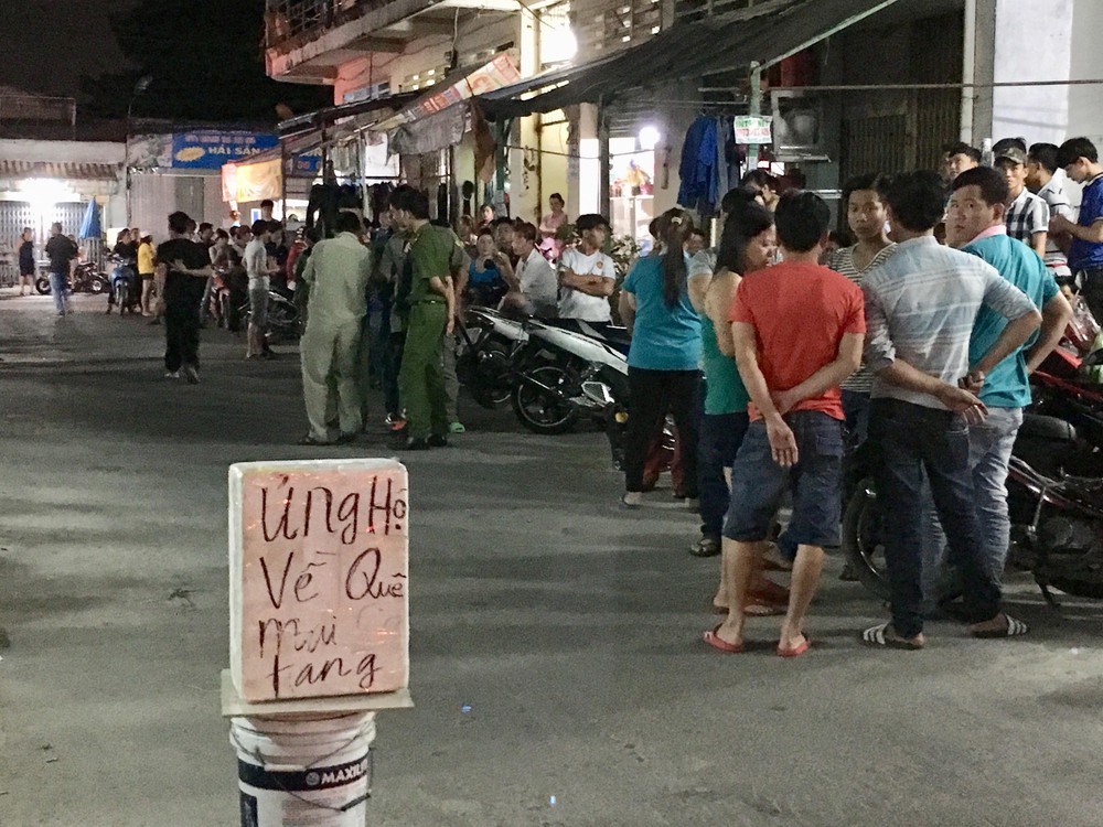Bắc thang nhòm qua khe hở, chủ nhà trọ phát hiện nam thanh niên tử vong