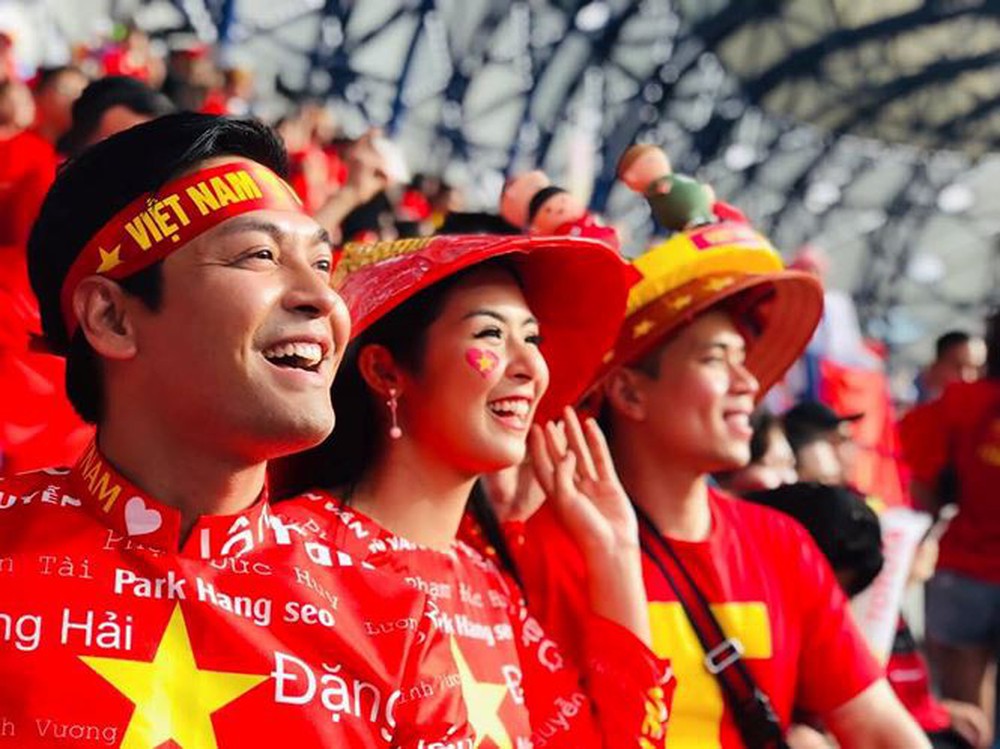 Sao Việt không thể kiềm chế hạnh phúc khi U23 Việt Nam thắng lịch sử Thái Lan - Ảnh 3.