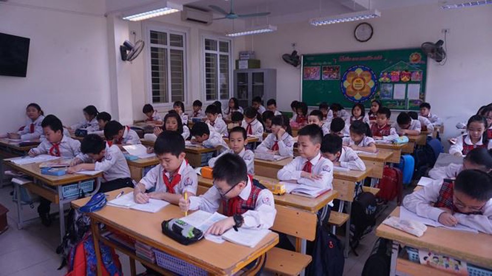 Đột nhập lớp học hai cao thủ tặng hoa Chủ tịch Kim Jong-un - Ảnh 11.