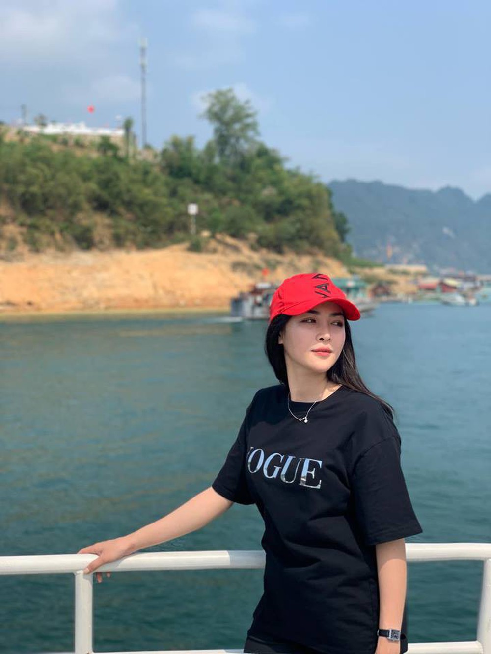 Hot girl thẩm mỹ Vũ Thanh Quỳnh sau 4 năm thay diện mạo đổi cuộc đời: Đã giàu có hơn, vẫn lẻ bóng đợi chân ái - Ảnh 11.