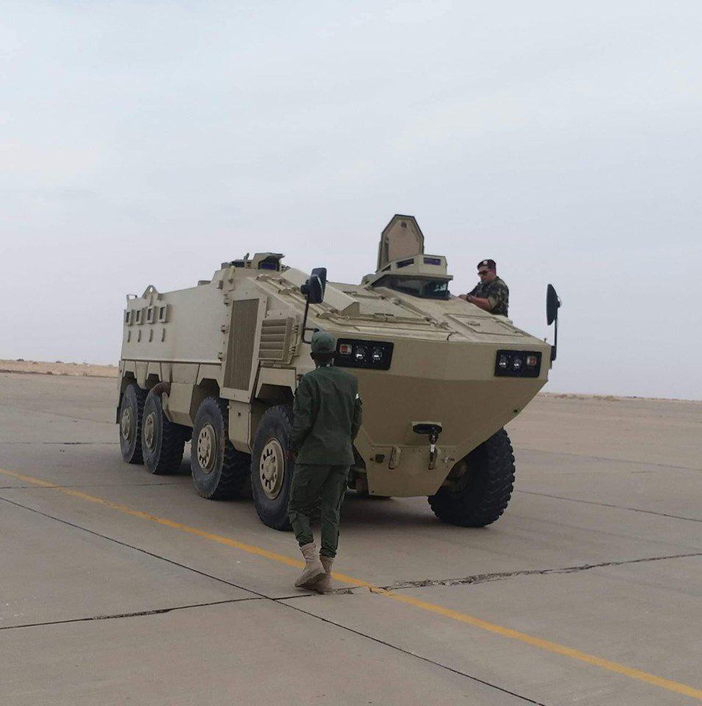Hàng nóng ùn ùn đổ vào Libya: Tướng Haftar có vũ khí khủng gấp bội thứ GNA vừa nhận - Ảnh 7.