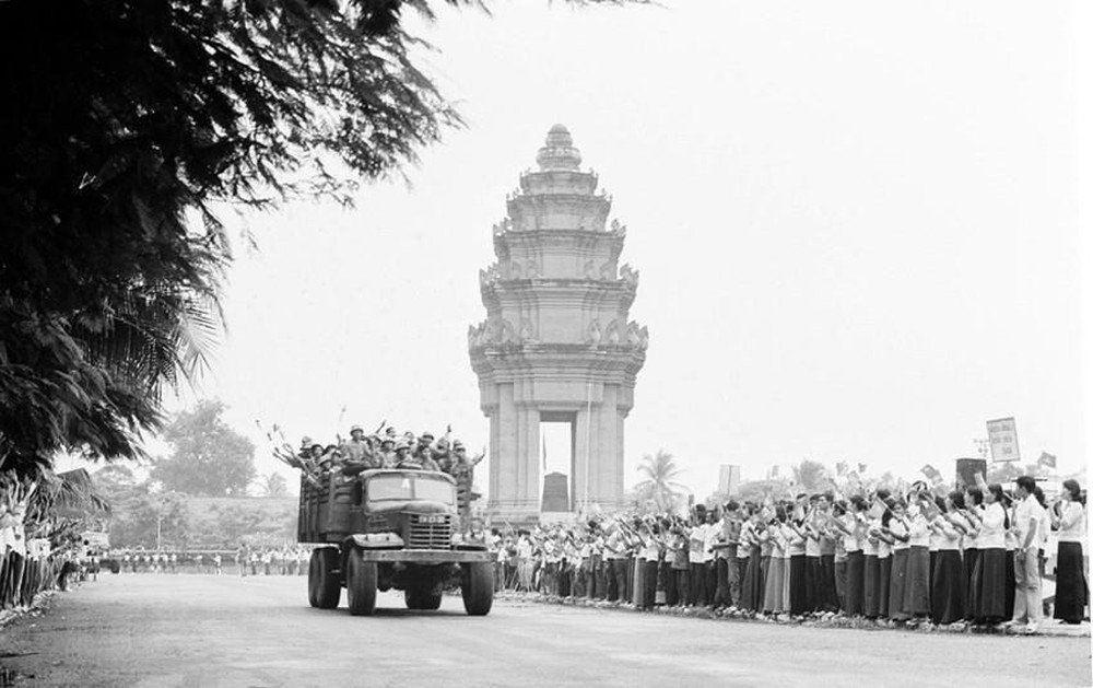 [Photo] Quân đội Việt Nam trong sự nghiệp giải phóng dân tộc - Ảnh 11.