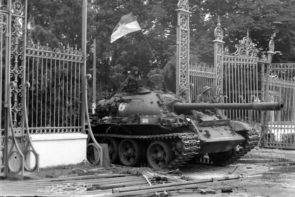 [Photo] Quân đội Việt Nam trong sự nghiệp giải phóng dân tộc - Ảnh 10.