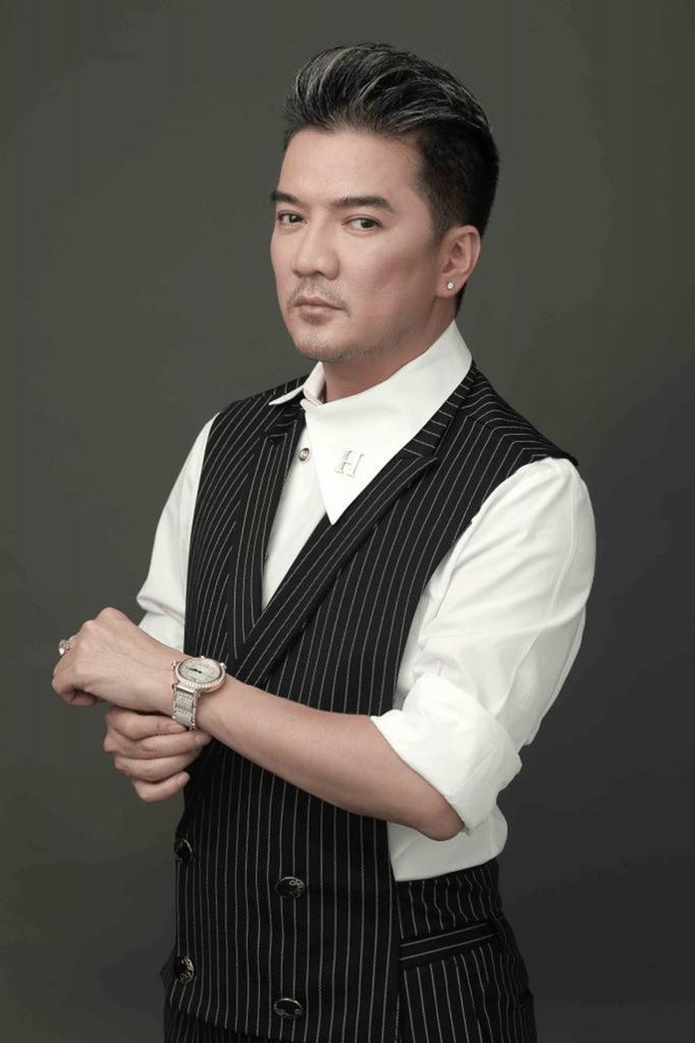 Đàm Vĩnh Hưng: Nếu ông trời ép tôi vào đường cùng, tôi sẽ tự tử! - Ảnh 1. Đàm Vĩnh Hưng: Nếu ông trời ép tôi vào đường cùng, tôi sẽ tự tử! - Ảnh 1.