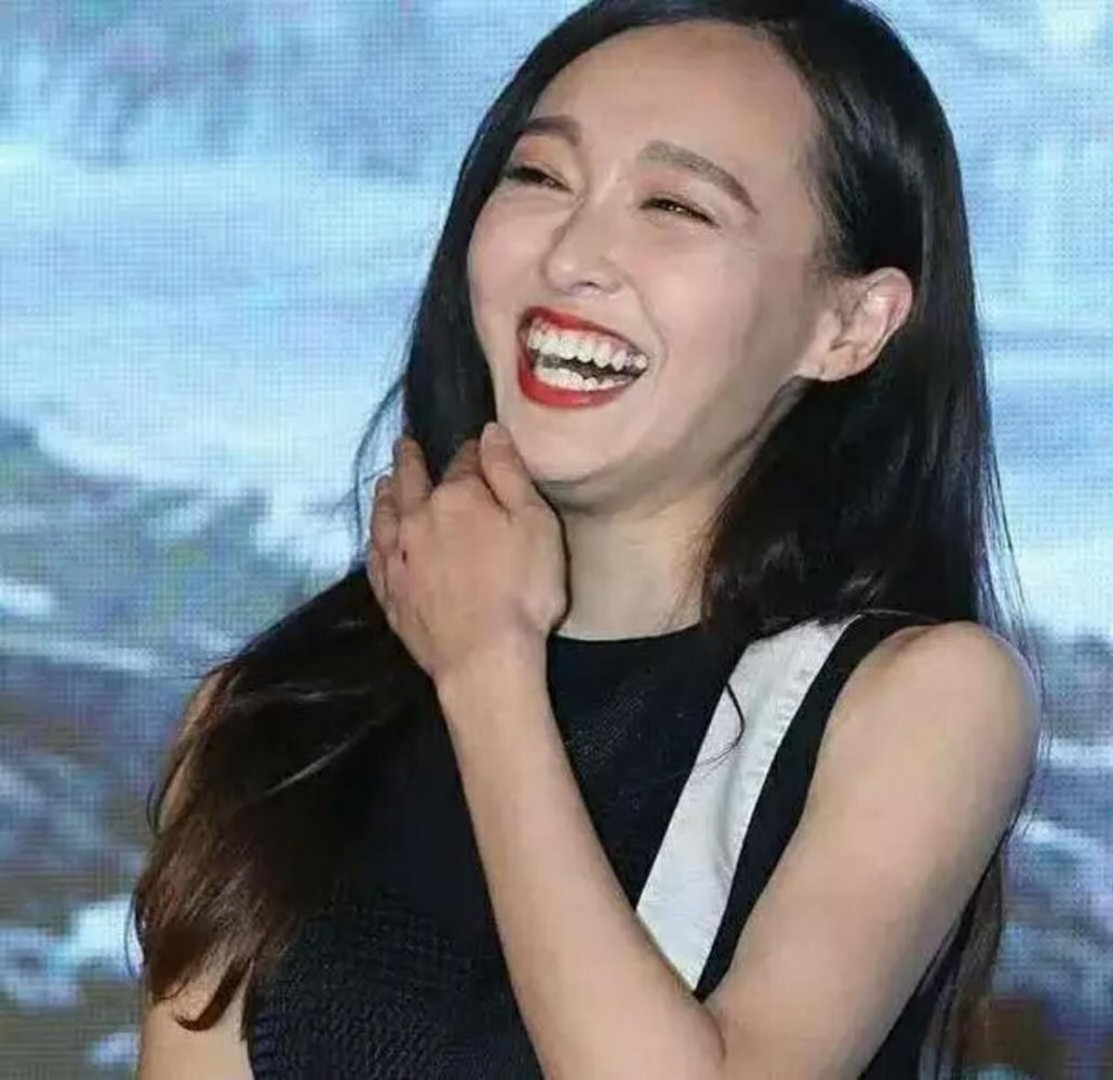 Đều là những quốc bảo nhan sắc nhưng Lưu Diệc Phi, Trương Bá Chi hay Angelababy vẫn phải che giấu khuyết điểm này - Ảnh 6.