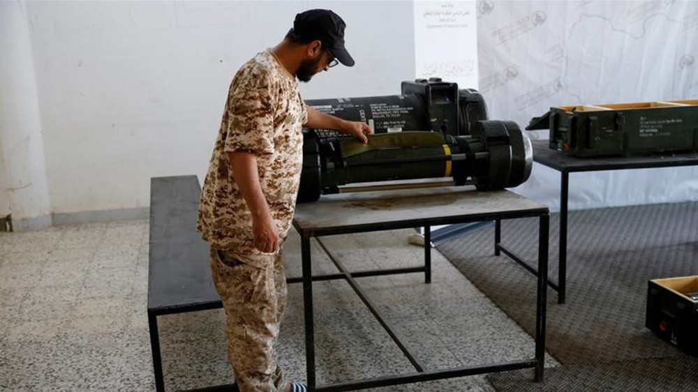Libya: Bí ẩn lô tên lửa nhập kho, sắp tiêu hủy của Pháp xuất hiện trong căn cứ phe Haftar - Ảnh 1.
