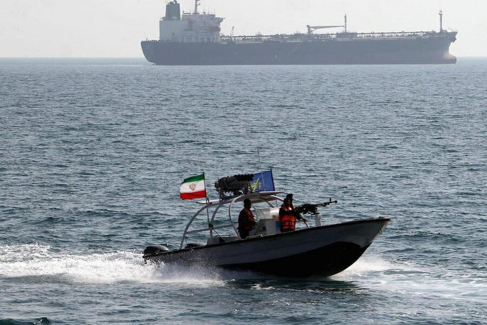 Tên lửa Tomahawk Mỹ ồ ạt tấn công hủy diệt tàu ngầm Kilo Iran: Những kịch bản kinh hoàng! - Ảnh 4.
