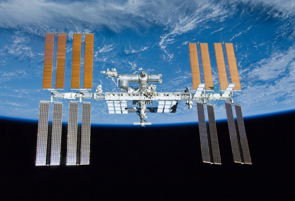 Tương lai bất định của Trạm vũ trụ ISS khi NASA muốn trở lại Mặt trăng - Ảnh 2.