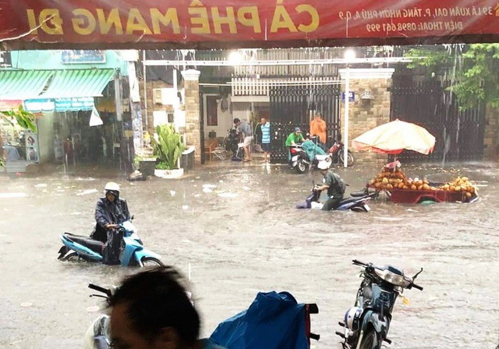 Vì sao nơi cao nhất TPHCM lại thành “rốn ngập? - Ảnh 4.