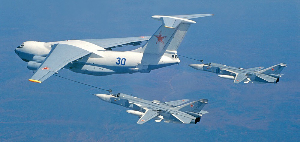 Tập đoàn Sukhoi: Xứng tầm anh tài bậc nhất TG - Đỉnh cao tiêm kích tàng hình Su-57  - Ảnh 10.