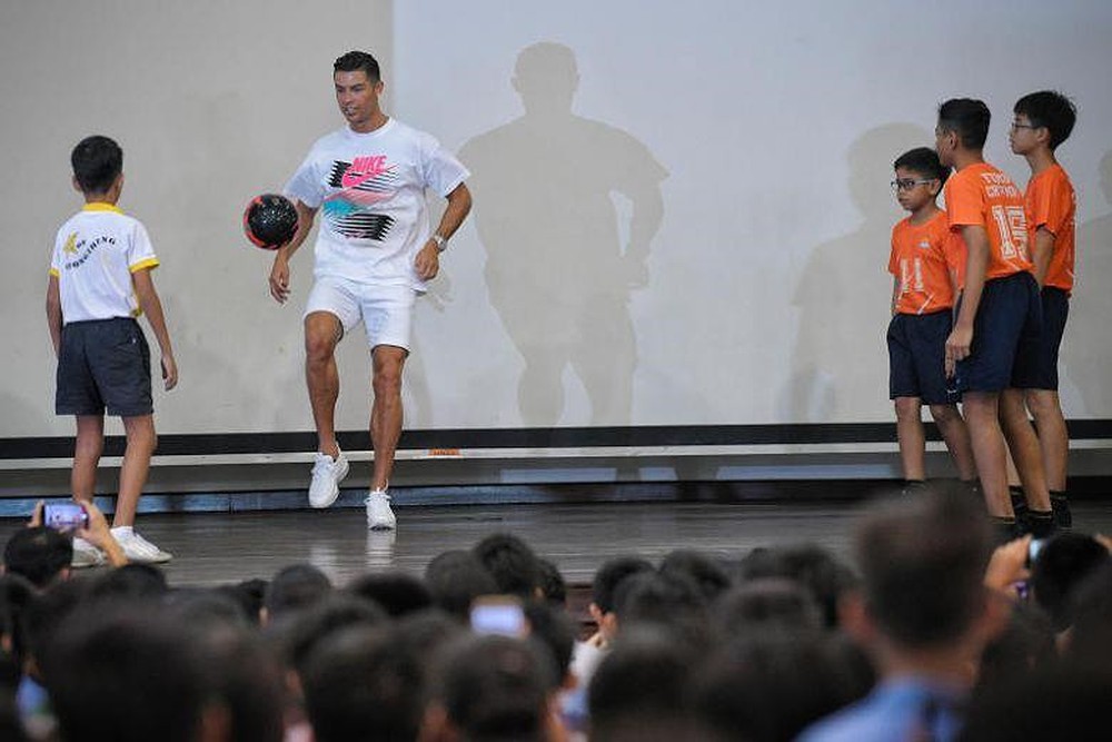 Tuột dốc nhanh, cựu trùm’ AFF Cup mời Ronaldo ‘kích cầu’ - Ảnh 2.