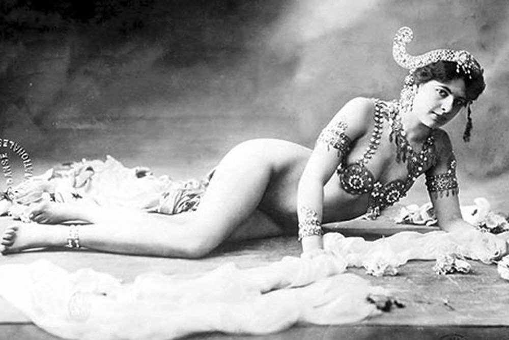 Nhan sắc quyến rũ của vũ nữ thoát y là điệp viên lừng danh Thế chiến I - Ảnh 5.