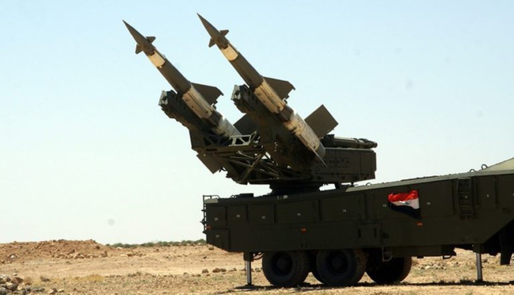 Syria bắn hạ tên lửa tấn công địa bàn đặt hệ thống S-300, S-400 Nga sẵn sàng khai hỏa - Ảnh 8.
