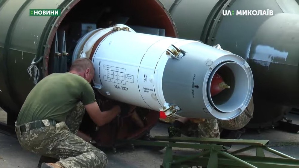 Quân đội Ukraine tịch thu Hệ thống phòng không S-125 do Nga buôn lậu: Sự thật thế nào? - Ảnh 4.