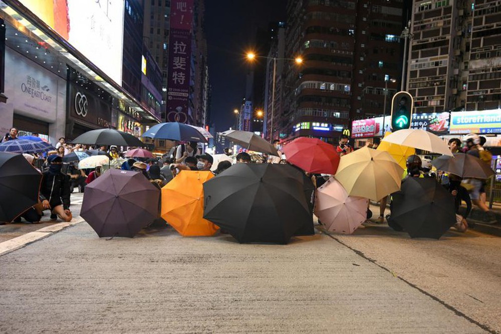 Liên Hiệp Quốc lên tiếng về biểu tình Hong Kong - Ảnh 1.