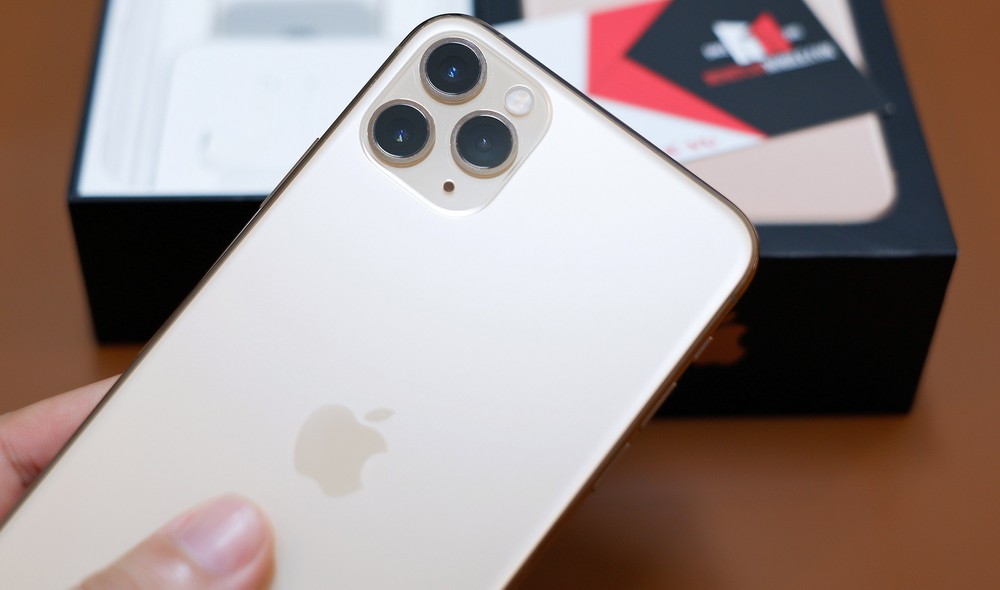 Muốn iFan Việt trải nghiệm sớm nhất, chủ tiệm chi 100 triệu đồng đưa iPhone 11 về nước - Ảnh 4.