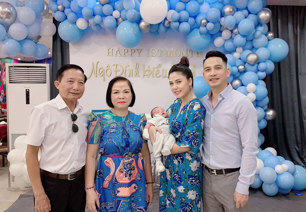 Vợ chồng Ngọc Hiền tổ chức tiệc đầy tháng cho con trai - Ảnh 9.