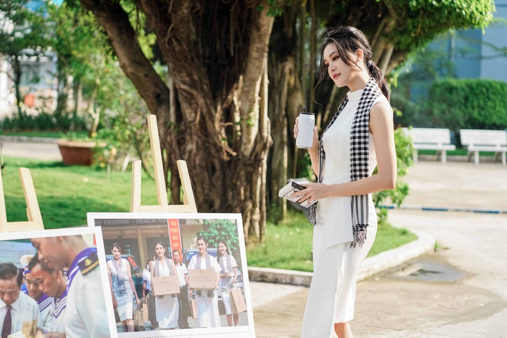 Hoa hậu Mai Phương Thúy: “Người tặng sách quý muốn thanh niên Việt có khát vọng lớn” - Ảnh 4.