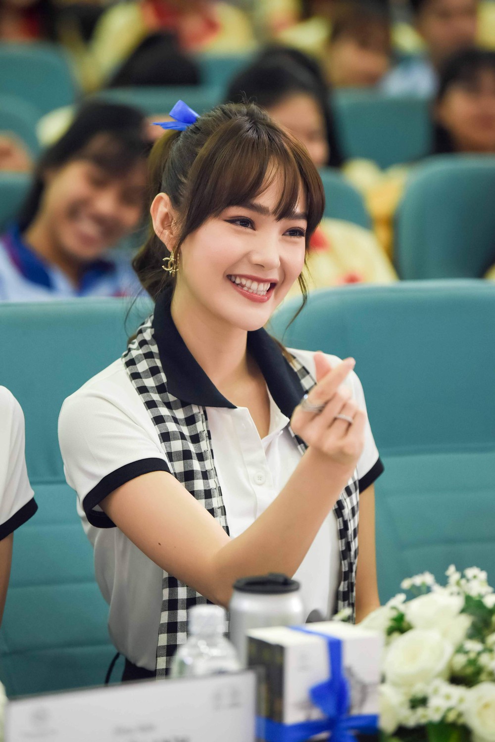 Tự sự của Minh Hằng: Đừng sống theo chữ ngoan hiền, mà hãy là chính mình - Ảnh 6.