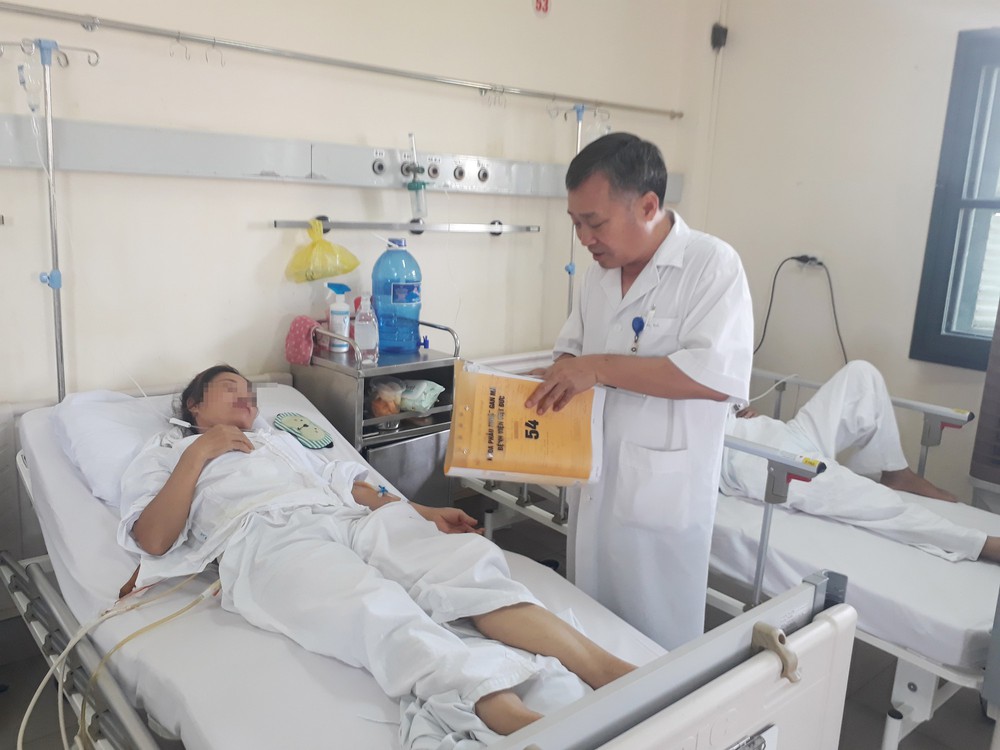 Từ cõi chết trở về bệnh nhân chia sẻ lý do hỏng gan mật, nhiều người Việt cũng đang mắc - Ảnh 1.