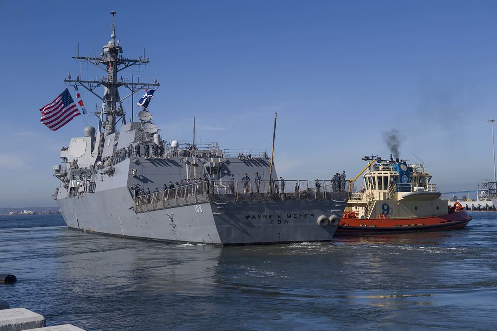Chiến hạm Mỹ mang tên lửa Tomahawk diễn tập cùng ASEAN trên biển Đông - Ảnh 12.