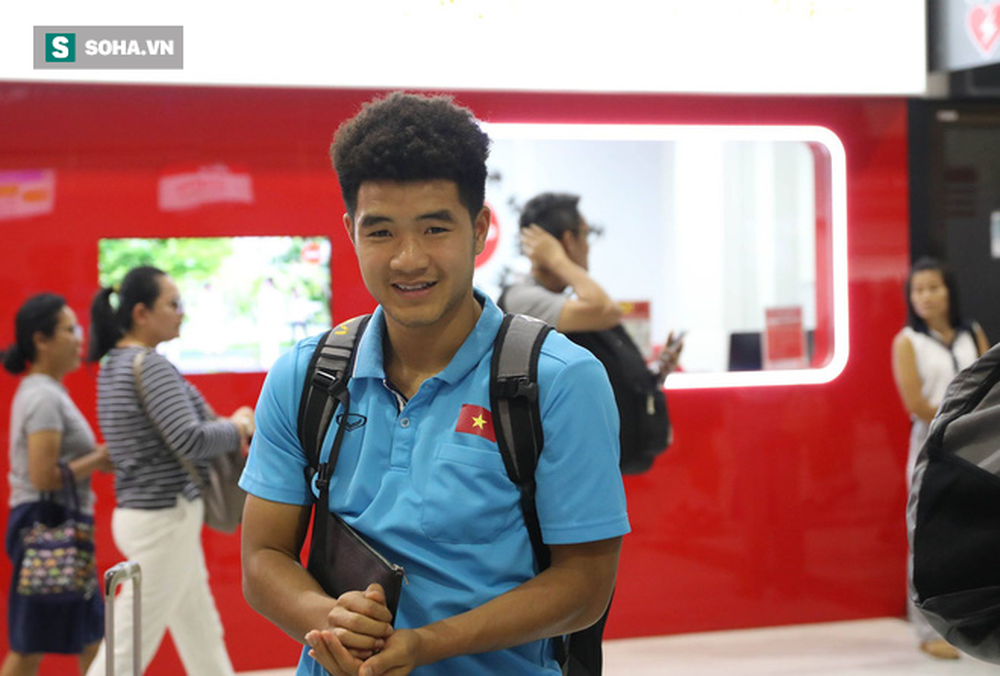 Thầy Park mệt mỏi, U23 Việt Nam lặng lẽ về Bangkok chuẩn bị quyết đấu Triều Tiên - Ảnh 12.