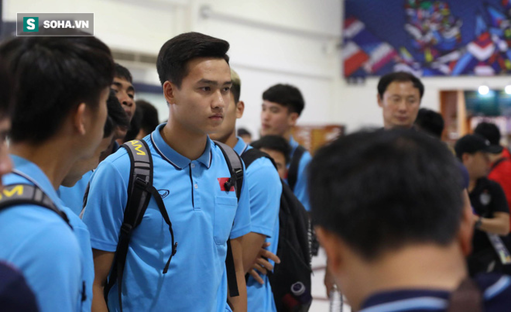 Thầy Park mệt mỏi, U23 Việt Nam lặng lẽ về Bangkok chuẩn bị quyết đấu Triều Tiên - Ảnh 16.